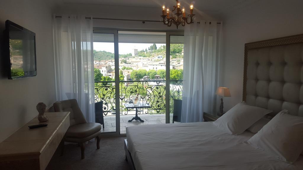 Hotel Les Deux Lions Riez Ruang foto